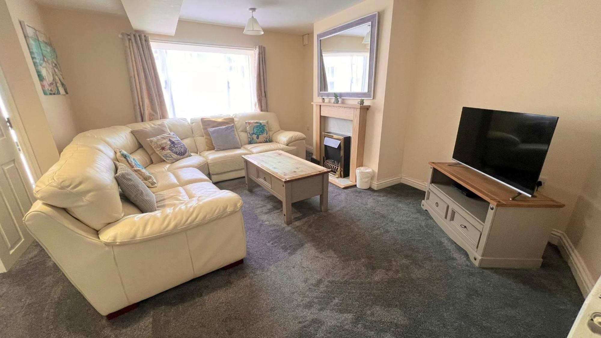Pike House Apartment *